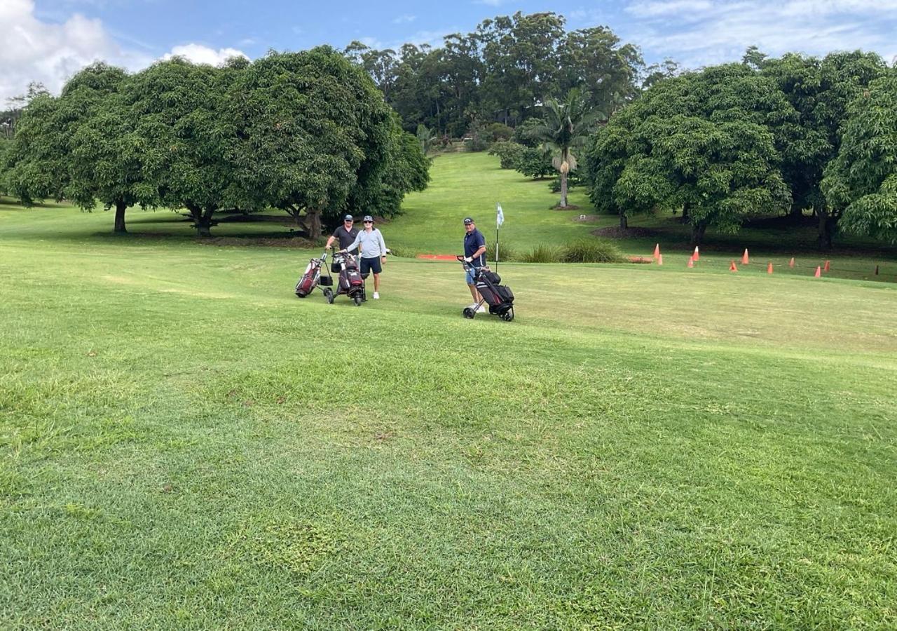 Sunshine Coast Retreat Your Own Private Golf Course Diddillibah Eksteriør billede